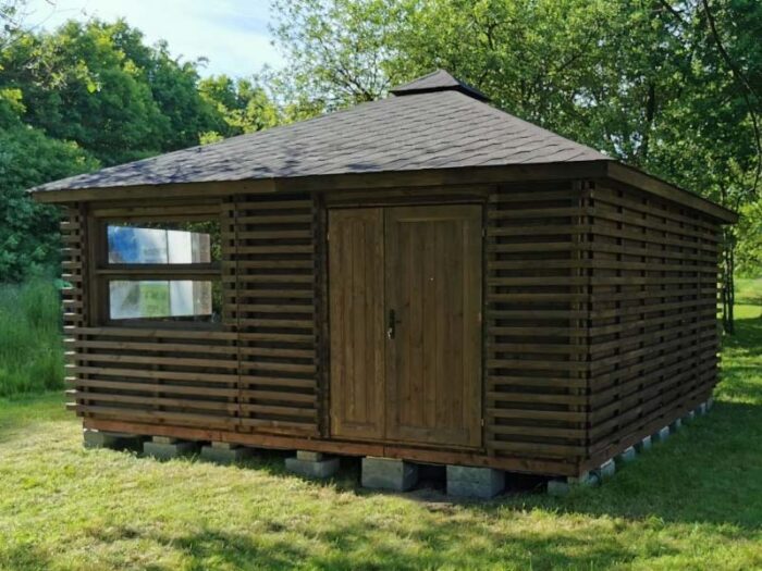 záhradný drevený domček na na náradie 4x4m
